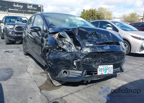 2019 Ford Fiesta St Line из США, поврежденный, VIN 3FADP4DJ3KM152786